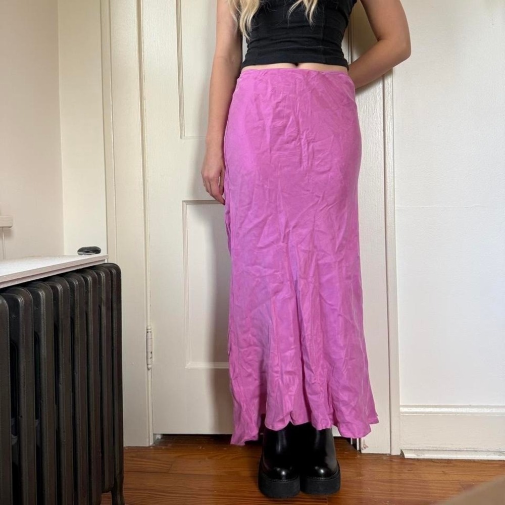 Unif vivi maxi skirt‎ size M NWOT